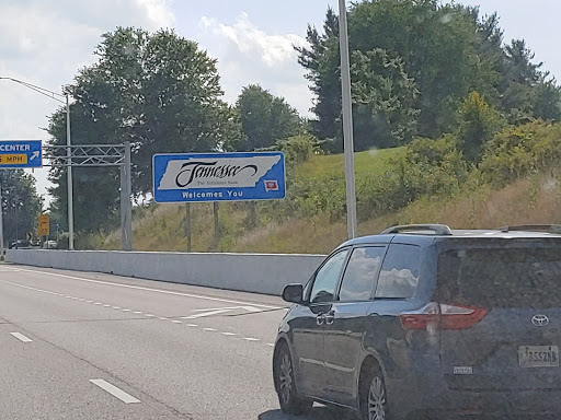 Car Dealer «Friendship Chrysler Jeep Dodge RAM», reviews and photos, 2638 W State St, Bristol, TN 37620, USA