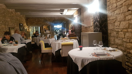 Restaurant Saint Pierre - 104 Rue Battant, 25000 Besançon, France