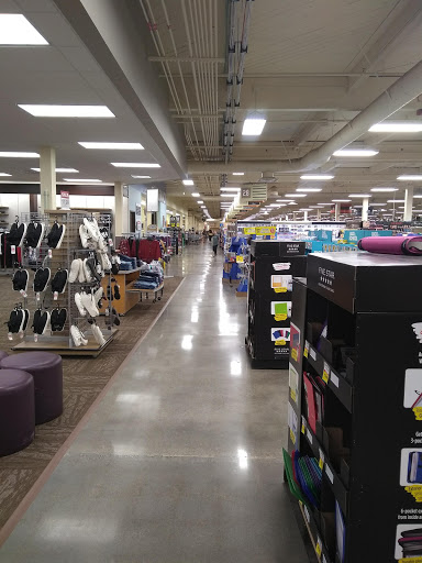 Grocery Store «Fred Meyer», reviews and photos, 18325 Aurora Ave N, Seattle, WA 98133, USA