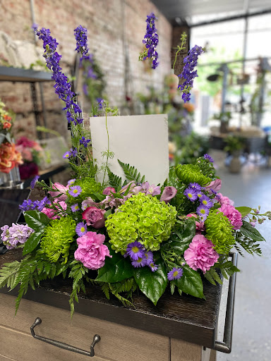 Florist «The Rosebud Flowers», reviews and photos, 501 Main St, Beech Grove, IN 46107, USA