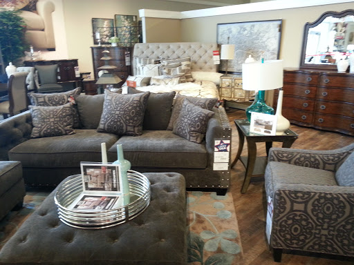 Furniture Store «Art Van Furniture - Toledo (Holland)», reviews and photos, 1301 E Mall Dr, Holland, OH 43528, USA