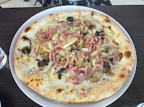 Plats et boissons du Pizza YOYO Restaurant - Pizzeria à Pompertuzat - n°3