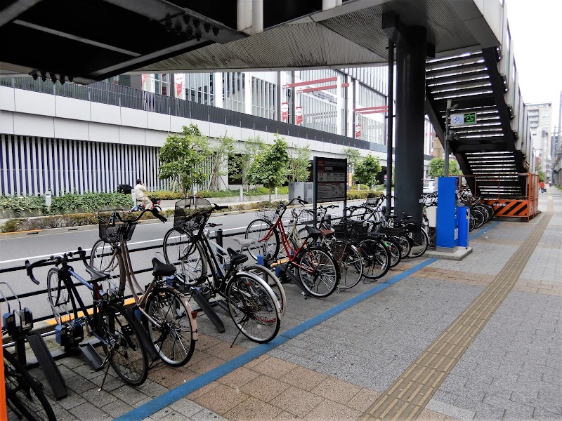 秋葉原駅西側歩道橋下自転車駐車場