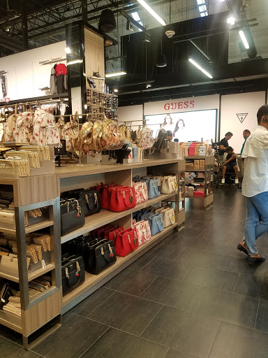 Clothing Store «GUESS Factory», reviews and photos, 12801 W Sunrise Blvd #631, Sunrise, FL 33323, USA