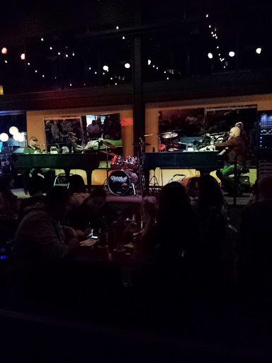Piano Bar «Blue Moon Dueling Piano Bar & Restaurant», reviews and photos, 5485 Mills Civic Pkwy, West Des Moines, IA 50266, USA