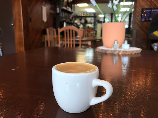 Coffee Shop «The Legendary Grind», reviews and photos, 108 S Main St, Middlebury, IN 46540, USA