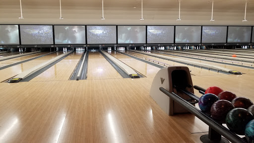 Bowling Alley «Cloverleaf Lanes», reviews and photos, 5619 Brecksville Rd, Independence, OH 44131, USA