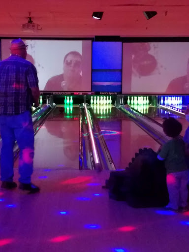 Bowling Alley «Spare Time Clifton Park», reviews and photos, 1668 U.S. 9, Clifton Park, NY 12065, USA