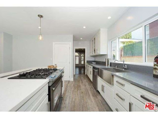 90210 Kitchen & Bath - Home Remodeling Outlet