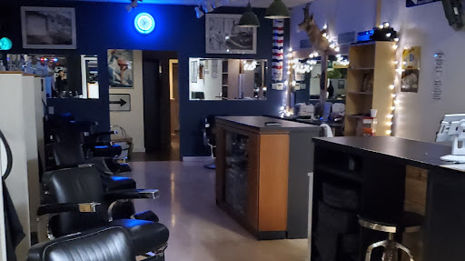 Barber Shop «Silver City Barber Shop», reviews and photos, 9464 Silverdale Way NW, Silverdale, WA 98383, USA