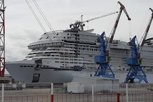 Visite des chantiers navals de Saint-Nazaire image