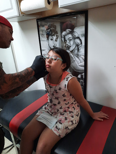 Tattoo Shop «Anchors Away Tattoo & Body Piercing Parlor», reviews and photos, 209 E Kettleman Ln, Lodi, CA 95240, USA