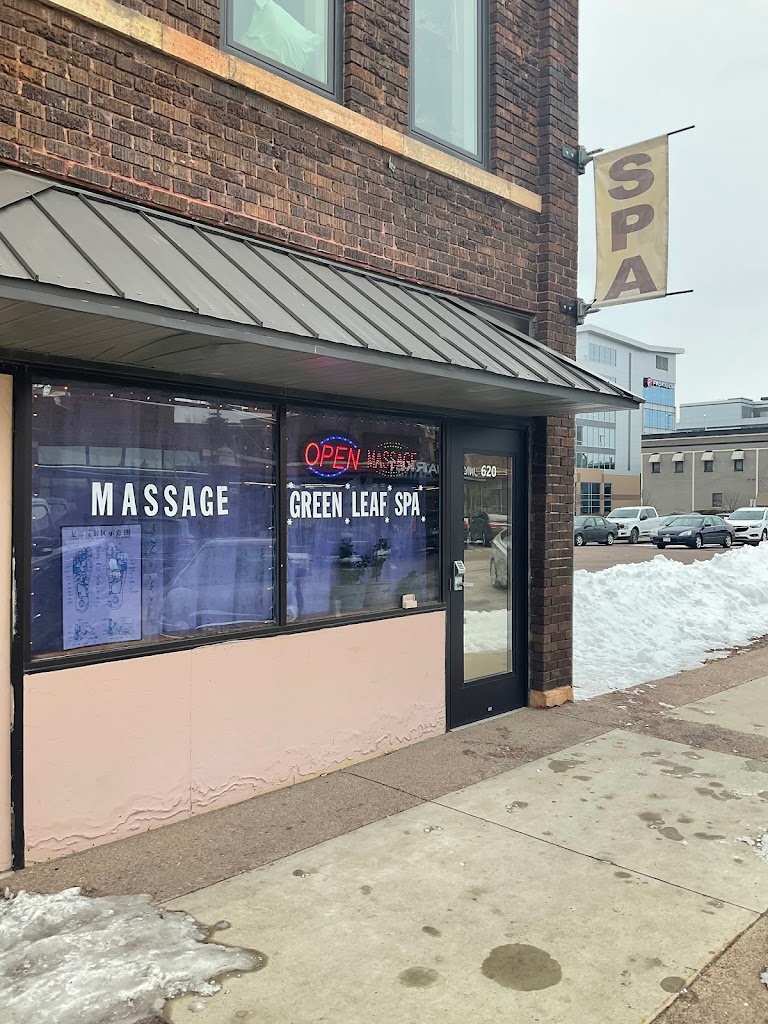 Green Leaf Spa 56001