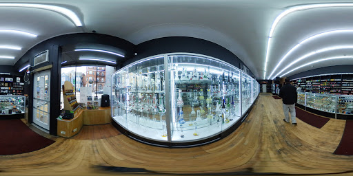 Tobacco Shop «BLUE MOON SMOKE SHOP», reviews and photos, 896 Massachusetts Ave, Cambridge, MA 02139, USA