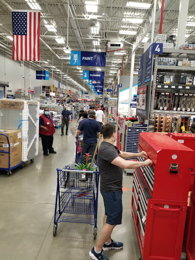 Shopping Mall «The Brickyard», reviews and photos, 2600 N Narragansett Ave, Chicago, IL 60639, USA