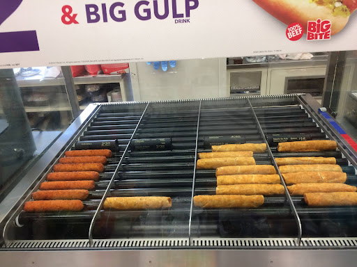 Convenience Store «7-Eleven», reviews and photos, 152 Pine Ave, Long Beach, CA 90802, USA