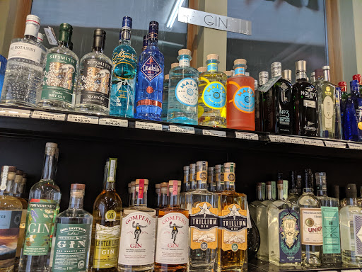 Liquor Store «Pearl Specialty Market & Spirits», reviews and photos, 900 NW Lovejoy St, Portland, OR 97209, USA