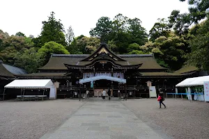 Omiwa Shrine Haiden image
