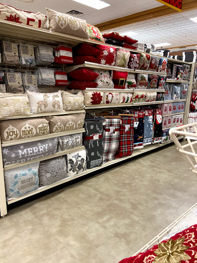 Home Goods Store «Christmas Tree Shops», reviews and photos, 1000 Boston Turnpike, Shrewsbury, MA 01545, USA