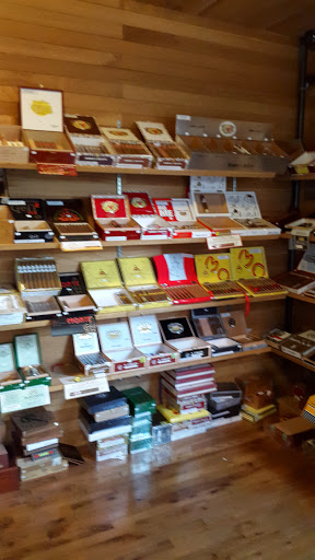 Liquor Store «Midtown Corkdorks Wine Spirits Beer», reviews and photos, 1610 Church St, Nashville, TN 37203, USA