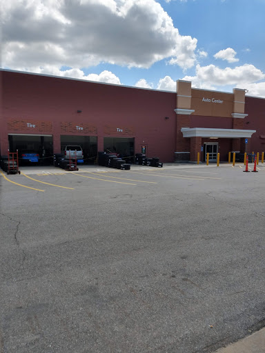 Tire Shop «Walmart Tires & Auto Parts», reviews and photos, 260 Donald E Thurmond Pkwy, Cleveland, GA 30528, USA