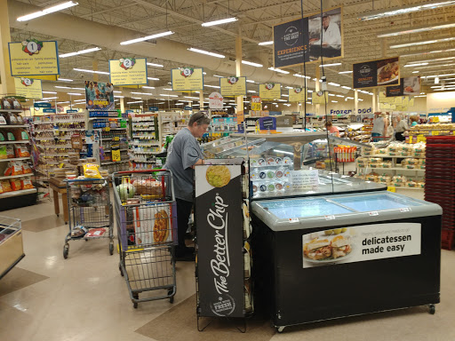 Grocery Store «Hannaford Supermarket», reviews and photos, 80 Wolfeboro Hwy, Alton, NH 03809, USA