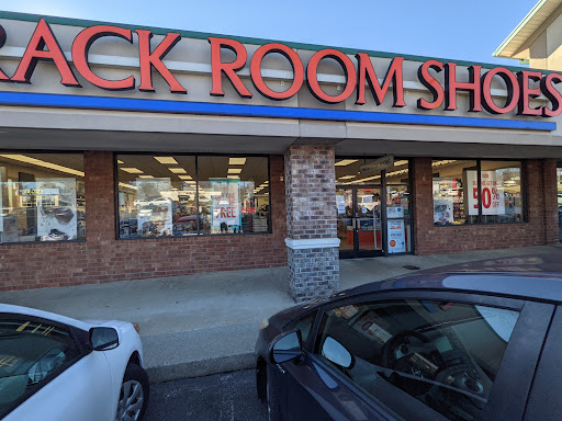 Shoe Store «Rack Room Shoes», reviews and photos, 2809 Battleground Ave, Greensboro, NC 27455, USA
