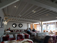 Atmosphère du Restaurant de fruits de mer Restaurant de la Marée à Grandcamp-Maisy - n°16