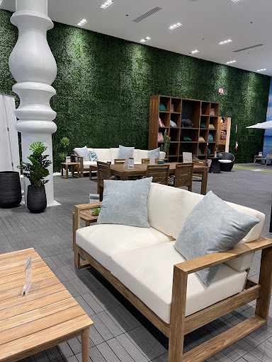 Furniture Store «Cantoni Modern Furniture Dallas», reviews and photos, 4800 Alpha Rd, Dallas, TX 75244, USA