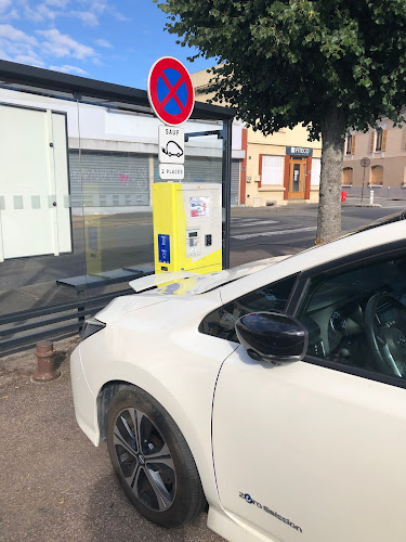 SIEGE 27 Charging Station à Gisors