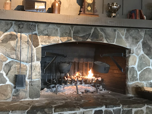 American Restaurant «Cracker Barrel Old Country Store», reviews and photos, 145 Prospect Hill Rd, East Windsor, CT 06088, USA