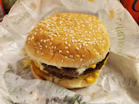Cheeseburger du Restaurant de hamburgers BIG M PARIS - n°3