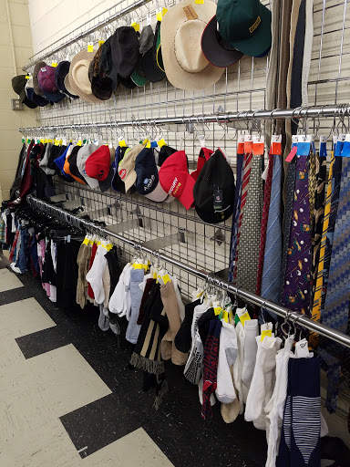 Thrift Store «Veterans Thrift Store», reviews and photos, 1190 Garey Ave, Pomona, CA 91766, USA