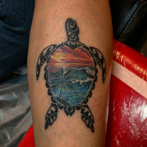 Tattoo Shop «House of Pain Tattoo», reviews and photos, 11335 Montwood Dr, El Paso, TX 79936, USA