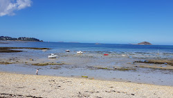 Photo de Penn an Hent Nevez Beach avec rivage droit, long