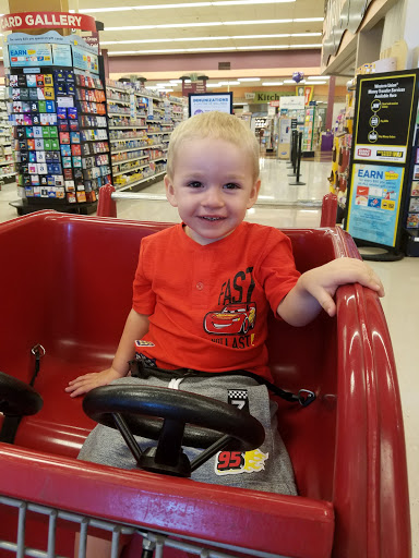 Supermarket «Giant Eagle Supermarket», reviews and photos, 1800 W State St, Alliance, OH 44601, USA