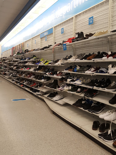 Clothing Store «Ross Dress for Less», reviews and photos, 1140 Bullsboro Dr, Newnan, GA 30265, USA