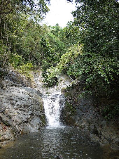 น้ำตกยาโรย Yaroey Waterfall