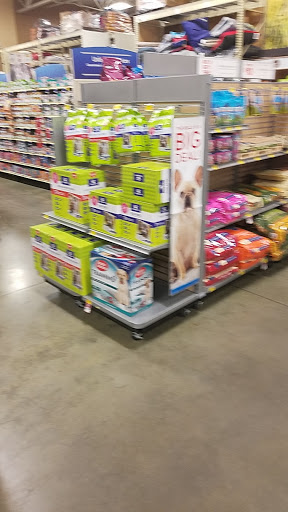 Pet Supply Store «PetSmart», reviews and photos, 142 Woodstock Square Ave, Woodstock, GA 30189, USA