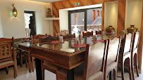 Atmosphère du Restaurant indien Annapurna 2 Grill N' Curry à Chamonix-Mont-Blanc - n°10
