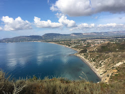 Photo de Katsika Beach avec un rivage spacieux