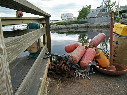 Lobster Restaurant «The Market Restaurant», reviews and photos, 33 River Rd, Gloucester, MA 01930, USA