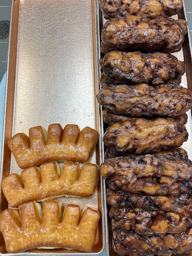 Donut Shop «Shipley Do-Nuts», reviews and photos, 1500 W Hebron Pkwy #100, Carrollton, TX 75010, USA