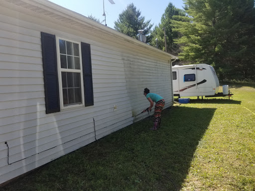 Gutter Cleaning Service «Michigans Handyman», reviews and photos