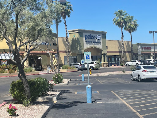 Pet Supply Store «Petco Animal Supplies», reviews and photos, 1415 E Warner Rd, Gilbert, AZ 85296, USA