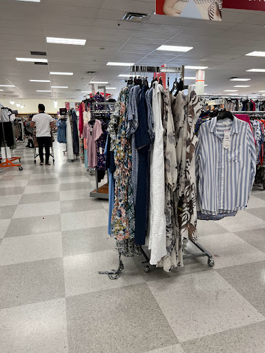 Department Store «T.J. Maxx & HomeGoods», reviews and photos, 103 S Mt Juliet Rd #610, Mt Juliet, TN 37122, USA