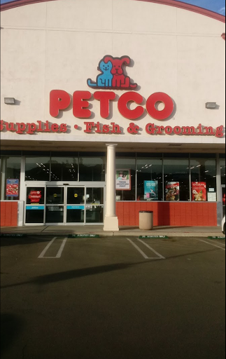 Pet Supply Store «Petco Animal Supplies», reviews and photos, 5850 Sepulveda Blvd, Van Nuys, CA 91411, USA