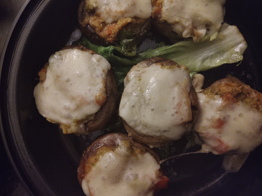 American Restaurant «D & R Depot», reviews and photos, 63 Lake St, Le Roy, NY 14482, USA