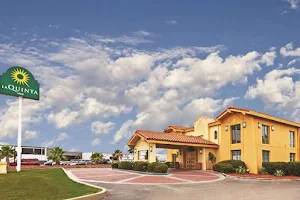 La Quinta Inn by Wyndham Midland image