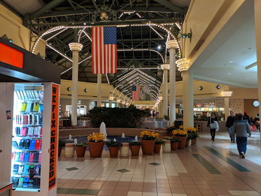 Shopping Mall «The Mall at Greece Ridge», reviews and photos, 271 Greece Ridge Center Dr, Rochester, NY 14626, USA